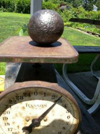 Antique Iron Cannon Ball Primitive Cast 2.  5 Pound Early Pirate Ship Us Civil War