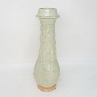 G052: Chinese Ancient Style Slim Vase Of Pale Glazed Pottery W/appropriate Work