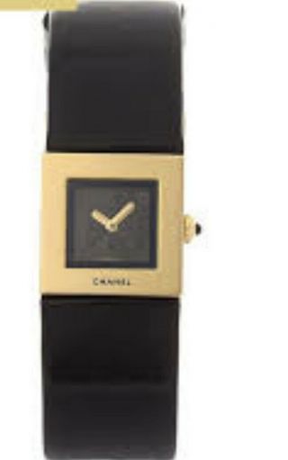 Auth.  Vintage Chanel Matelasse Solid 18kt Gold Leather Belt Quartz Ladies Watch