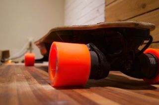 Boosted Board V2 Dual Plus,  with Extended Range Battery 4