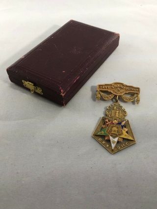 Antique Masonic 14K Past Grand Patron Testimonial Jewel 33.  1 grams with case. 6
