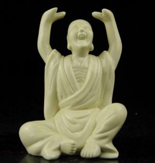 Chinese Old Dehua White Porcelain Carved Explore Hand Arhat Buddha Statue B02
