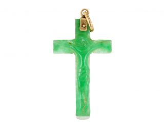 Rare Vintage 14k Imperial Green Jade Jadeite Hand Carved Jesus On Cross Pendant