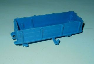 1960 Marx Wagon Train Play Set Blue Plastic Buckboard Wagon Body & Wheel Pivot