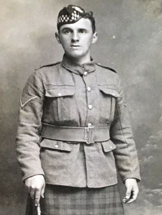 WWI RPPC British Soldier wearing Kilt CAPTAIN HARRIS Scottish Glengarry Postcard 2