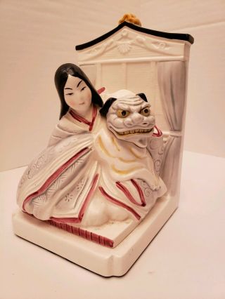 Kabuki Sigma Asian Style Decorated Porcelain Bookshelf End Statue.