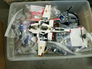 145 lbs of Legos Star Wars City Trains Minifigs Sponge Bob Plus More 2