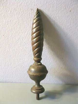 (1) ANTIQUE WOODEN FINIAL - - 8 3/4 