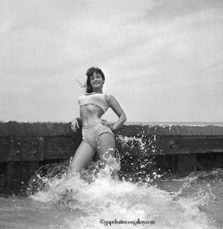 Bettie Page 1954 Camera Negative Photograph Bunny Yeager Body In Ocean