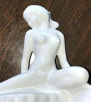 Vintage White Glazed Pottery Art Deco Nude Lady Fan Dancer Large Figurine Statue 7