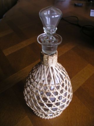 Glass wicker - covered carafe 2