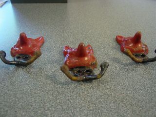 3 Vintage Cast Iron Red Fox Head Face Coat Hangers with Red Paint Black Base 2