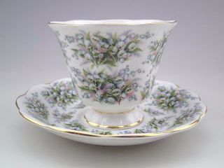 Vintage Royal Albert Lambeth Tea Cup and Saucer 2