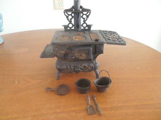 Collectible Crescent Cast Iron Metal Toy Stove Salesman Sample