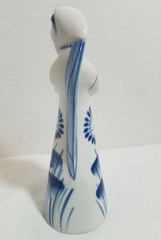 Vintage Russian Gzhel Majolika Porcelain Blue & White Figurine Woman Made USSR 3