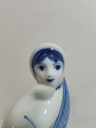 Vintage Russian Gzhel Majolika Porcelain Blue & White Figurine Woman Made USSR 7