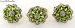 Exquisite Set Of 18k Yellow Gold Diamond Peridot Flower Design Earrings And Ring