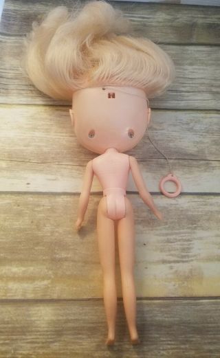 1972 Vintage Kenner Blythe Doll Blonde 6 Line Beauty 6