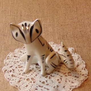 Vintage Porcelain Hungarian Hollohaza Art Deco Style Cat Figurine