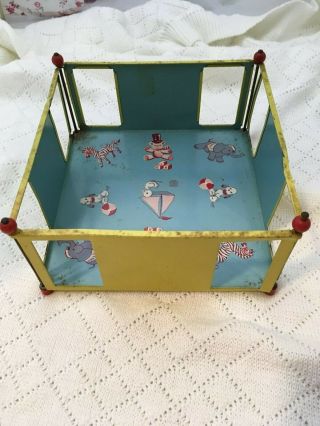 VINTAGE 1930 ' s J.  Chein & Co.  TIN DOLL FURNITURE Yellow & Blue BABY ' S Playpen 3
