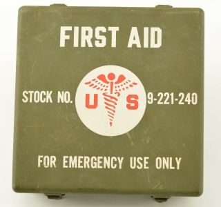 Ww2 Military Metal Vehicle First Aid Kit 9 - 221 - 240 " For Emergency Use Only "