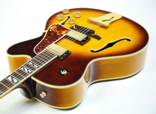 Aria FA70 - VS Hollow Body Jazz Guitar Vintage Sunburst & Hard Case 5