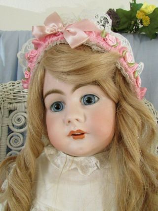 ANT GERMAN 949 S&H EARLY DOLL - 32 