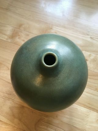 Vintage Japanese Ceramic Vase - Minimal Aesthetic in Green - Flowers / Plants 5