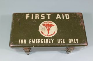 Us Ww2 Jeep First Aid Medic Medical Kit Nicely Marked.  Some Contents.  66