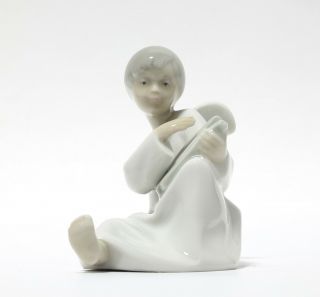 Porcelain Figurine Angel.  Spain,  Nao,  20th Century.