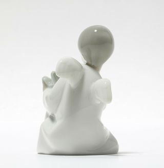 Porcelain figurine Angel.  Spain,  NAO,  20th century. 4