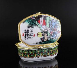 Collectable Porcelain Paint Ancient Belles Delicate Noble Jewel Box