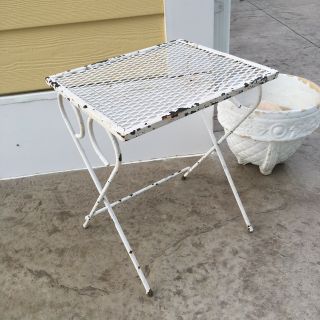 Vtg Antique Shabby White Distressed Wrought Iron Wire Mesh Patio End Table