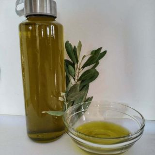 Natural And Pare Olive Oil Is 100 Extracted From Old Olive Tree (ancient) 620 G