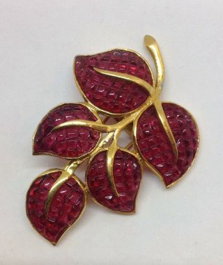 Vintage Trifari Alfred Philippe Invisibly Set Ruby Red Waffle Stone Leaf Pin