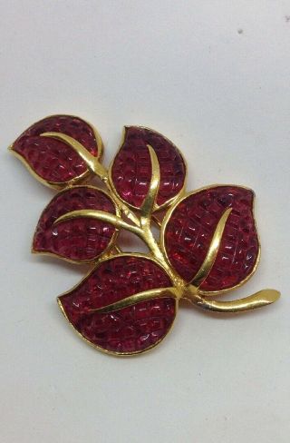 Vintage Trifari Alfred Philippe Invisibly Set Ruby Red Waffle Stone Leaf Pin 4
