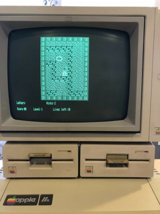 Vintage Apple IIe Computer W/ Monitor,  Floppy Drives,  Floppy Disks & 7