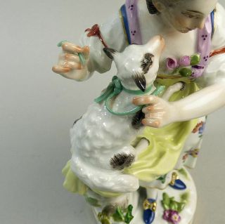 ANTIQUE MEISSEN PORCELAIN FIGURES SHEPHERDESS & EGG COLLECTOR F68 6