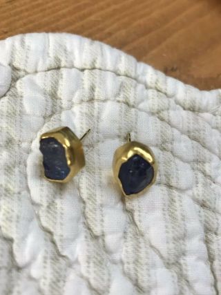 Petra Class Modernist 22k Yellow Gold And Labradorite Earrings