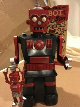 VINTAGE 1950 ' s MARX ELECTRIC ROBOT AND SON 2