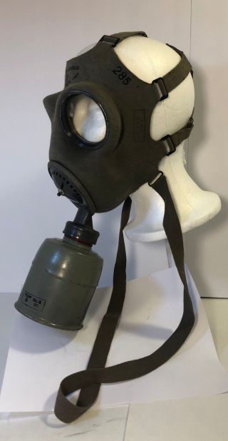 Czech WWII German Military Capture Issued Fatra Gray VZ - 35 Gas Mask,  VTG 1937 3