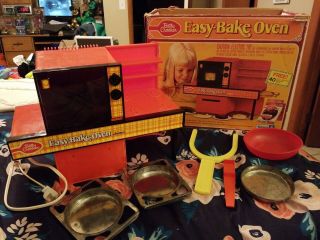 Vintage Betty Crocker Easy Bake Oven By Kenner 1370