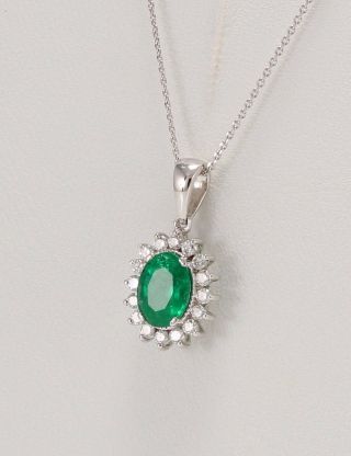 Classic Estate 14k White Gold Natural Bright Green Emerald & Diamond Necklace