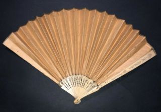 RARE ENGLISH ? ENGRAVED CHINOISERIES CHINESE FIGURAL SCENE FAN 6
