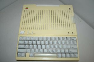 Vintage 1983 Apple llc Model A2S4100 Personal Computer ONLY (Great) 2