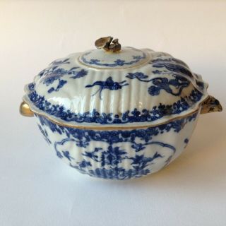 Unusual Late 18th Century Chinese Export Lidded Tureen (2 Of 2)