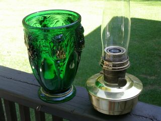 FENTON GREEN GLASS VASE LAMP WITH ALADDIN OIL POT AND VINTAGE MOD B BURNER 8