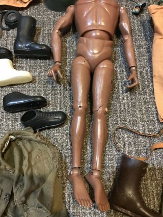 Vintage 1964 Hasbro African American GI Joe Toy Soldier Action Figure W/ Access 4
