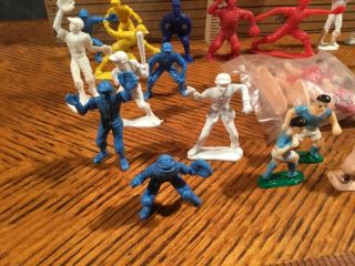 Vintage - Plastic Baseball Football Players Figures Lido 2