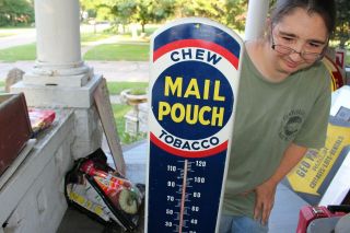 Large Vintage 1950 ' s Mail Pouch Chewing Tobacco Gas Oil 39 